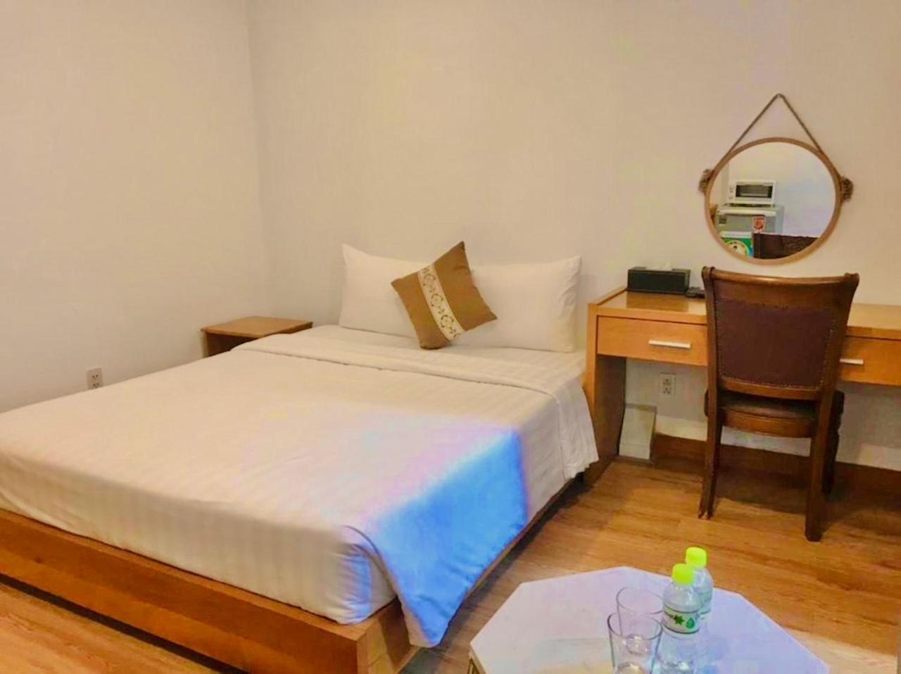 Simmi 5 Hotel & Apartment Ho Chi Minh-stad Buitenkant foto