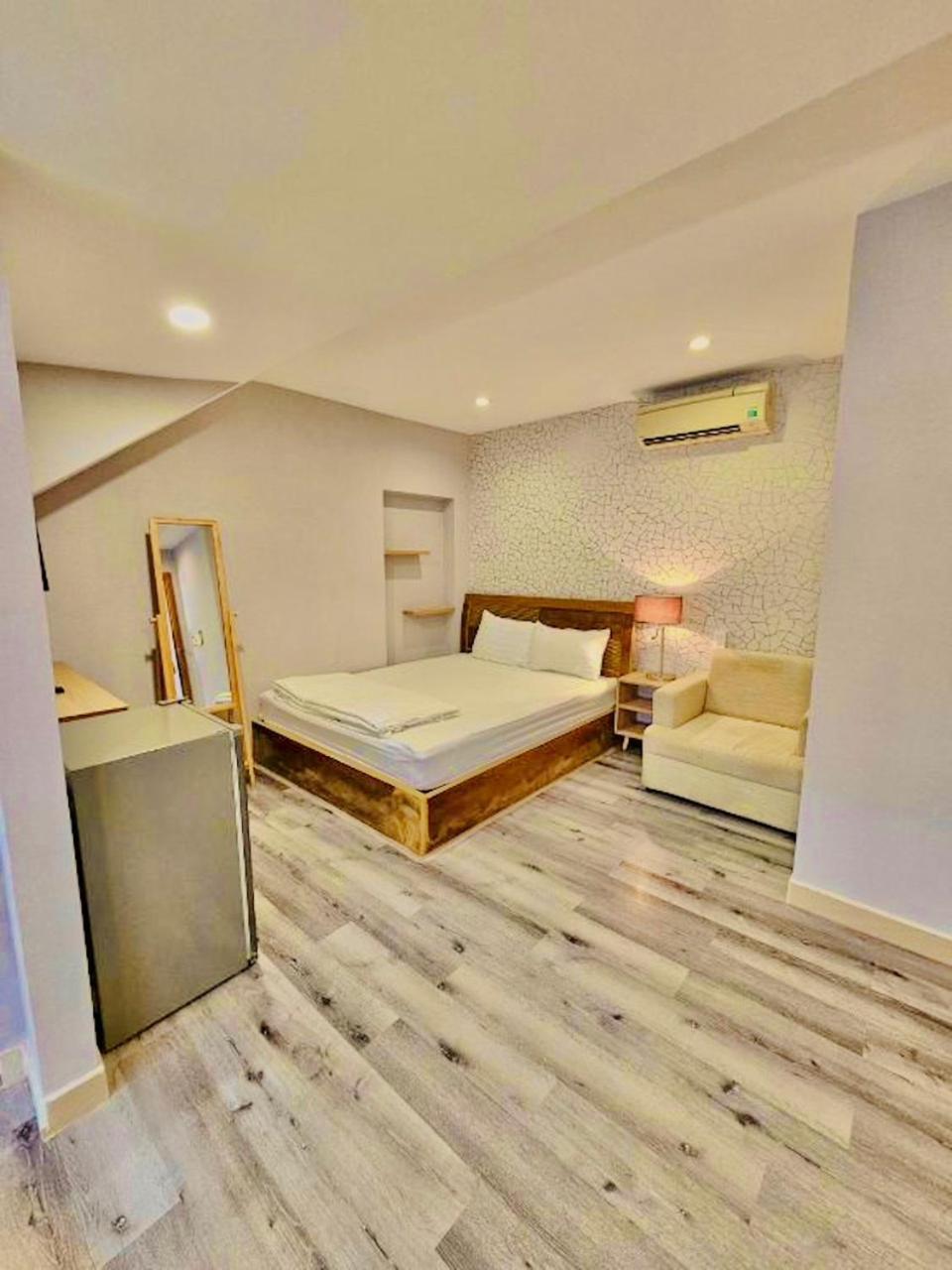 Simmi 5 Hotel & Apartment Ho Chi Minh-stad Buitenkant foto