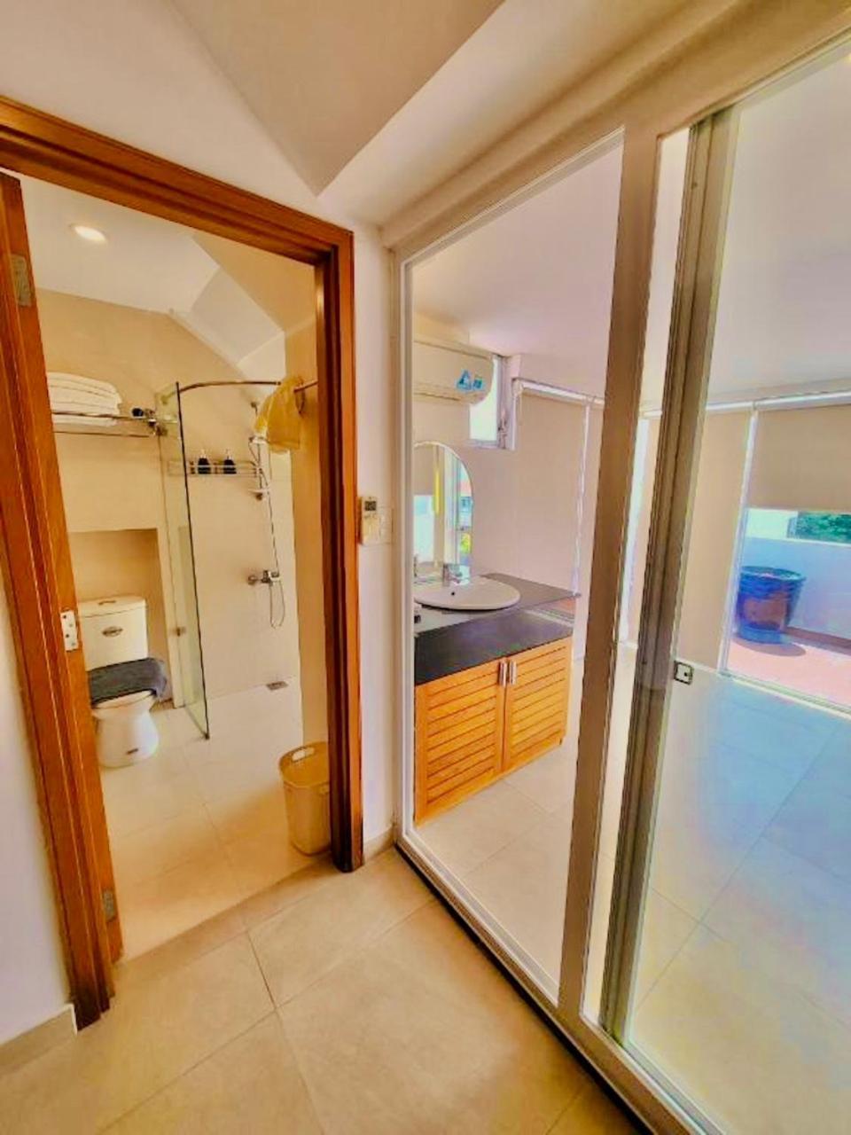 Simmi 5 Hotel & Apartment Ho Chi Minh-stad Buitenkant foto